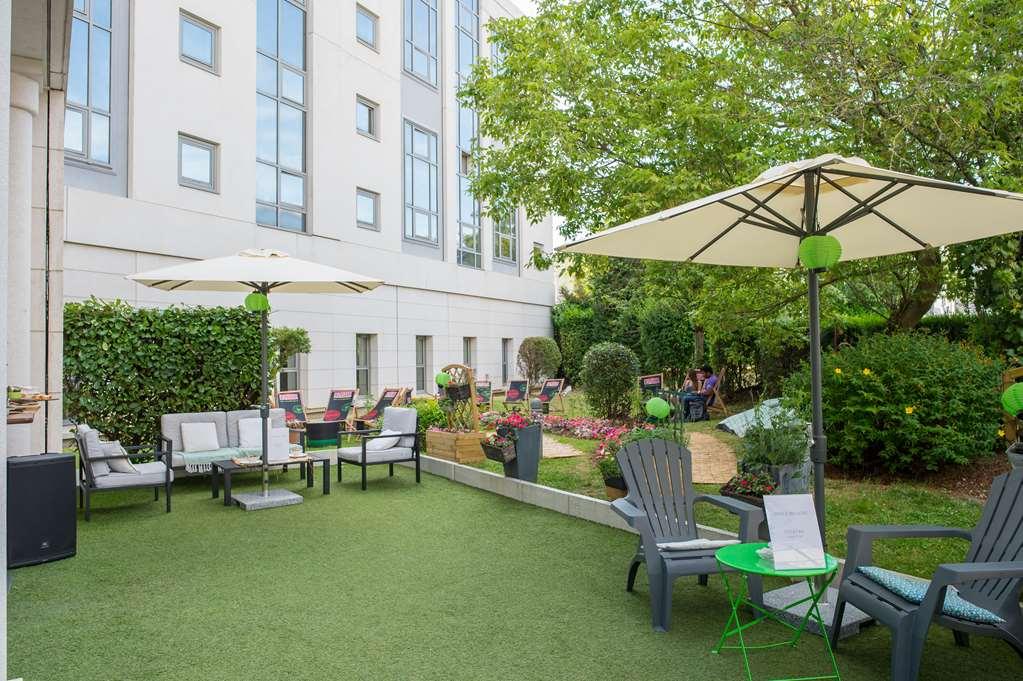 Campanile Paris Cdg Airport Villepinte Руасси-эн-Франс Экстерьер фото