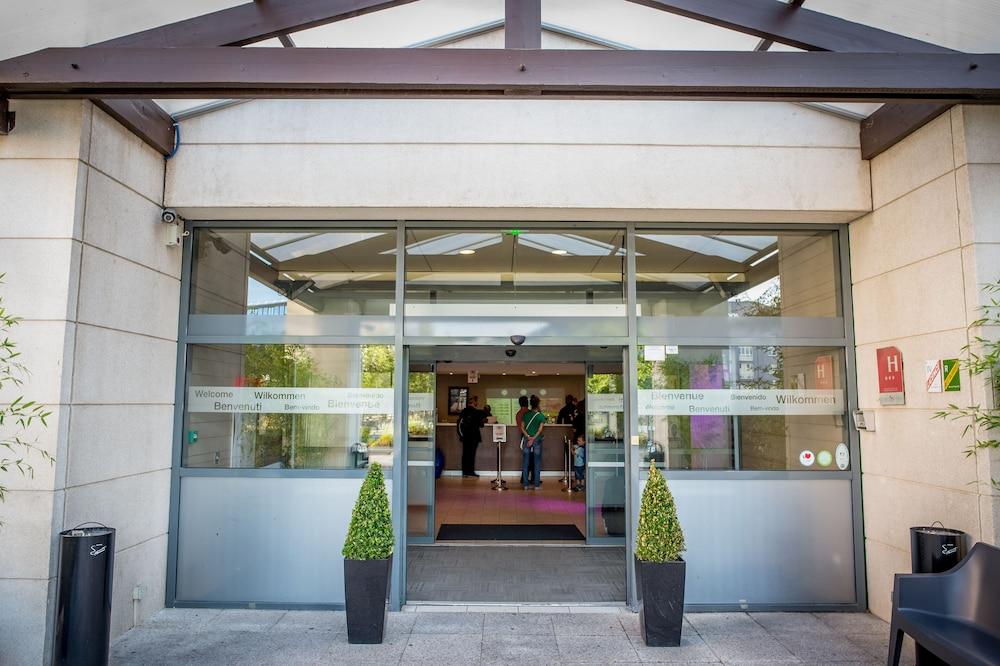 Campanile Paris Cdg Airport Villepinte Руасси-эн-Франс Экстерьер фото