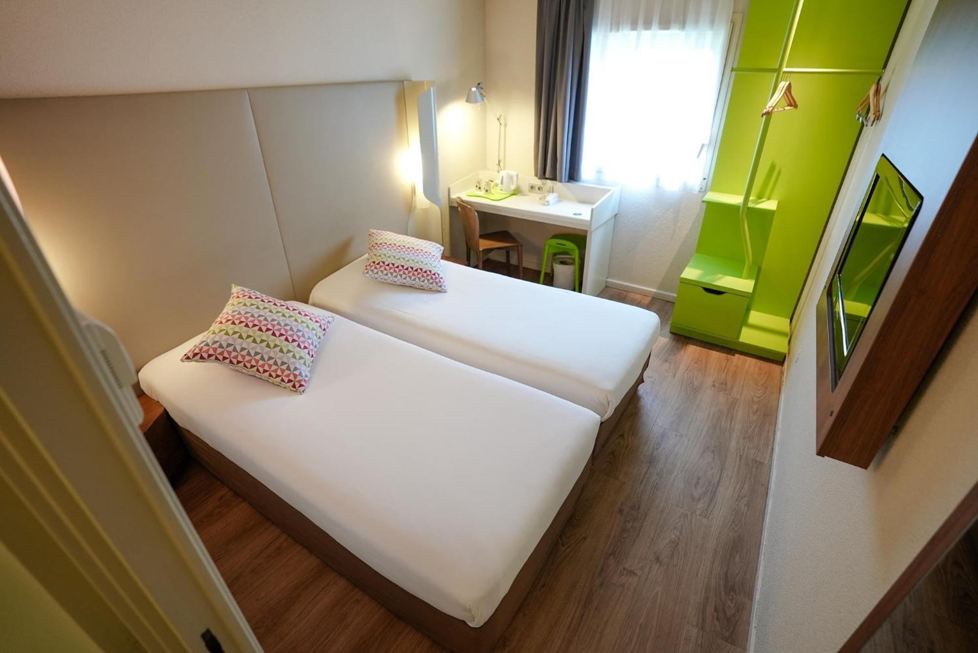 Campanile Paris Cdg Airport Villepinte Руасси-эн-Франс Экстерьер фото