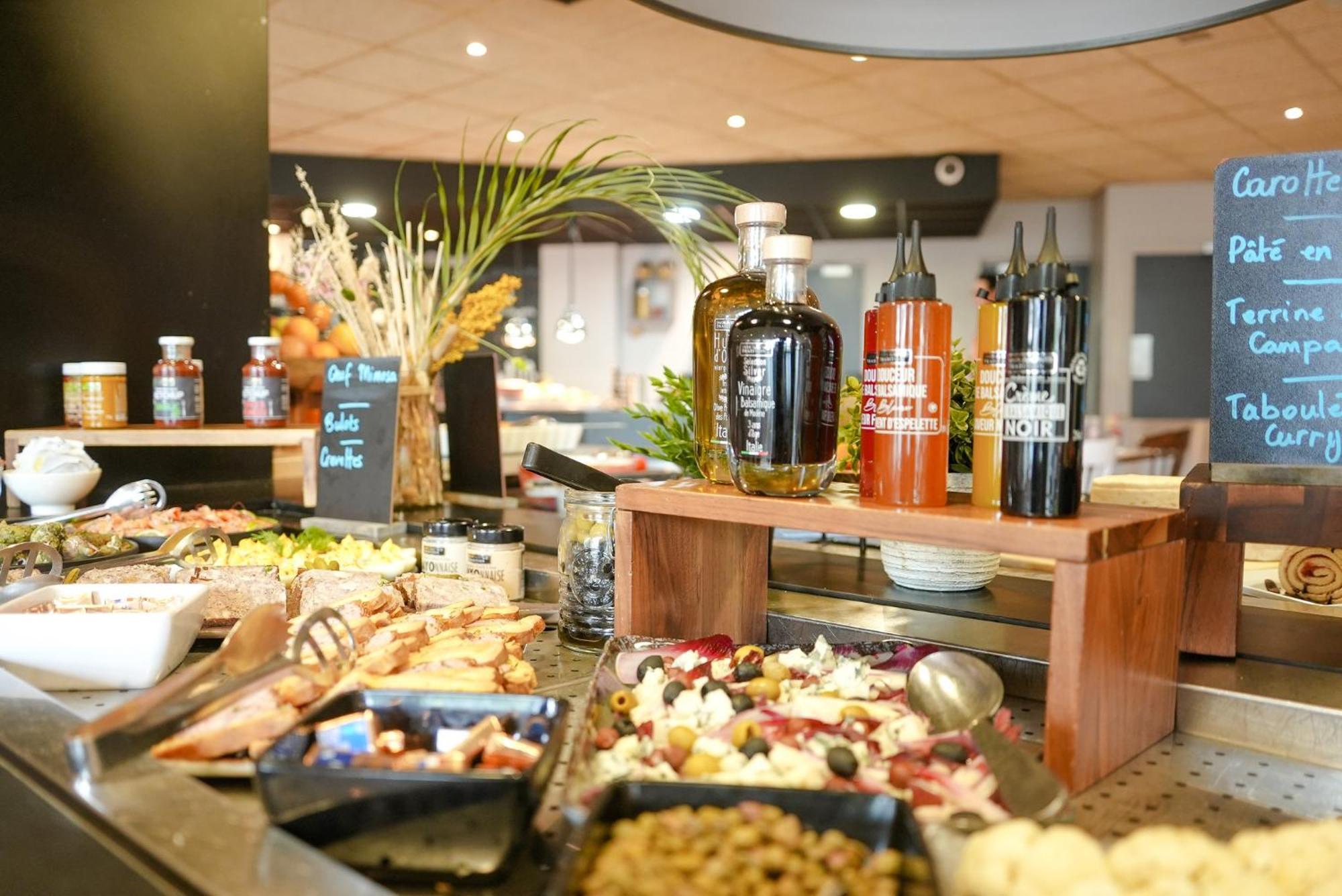 Campanile Paris Cdg Airport Villepinte Руасси-эн-Франс Экстерьер фото